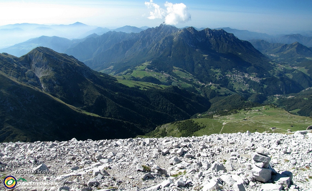 23 Panorama verso l'Alben....JPG